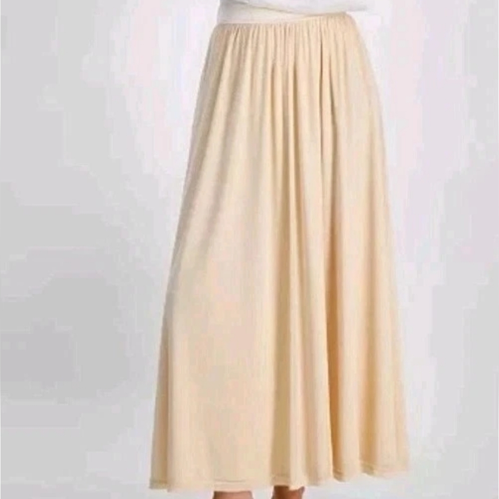 Elegant Cream Maxi Skirt